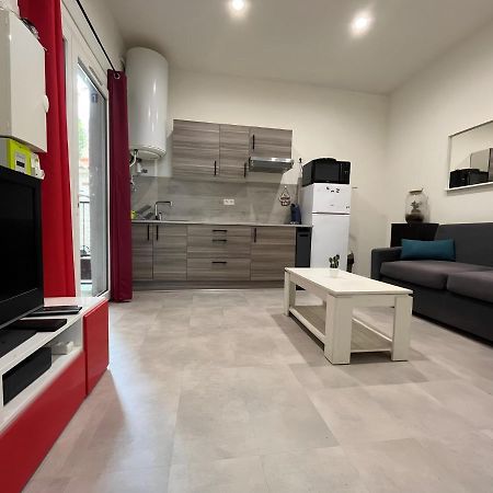 Le Sully Apartment นีมส์ ภายนอก รูปภาพ